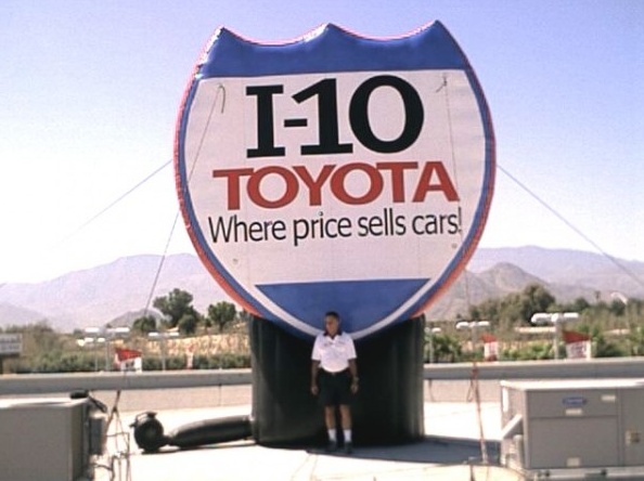 White Blue Custom I 10 Toyota Inflatable