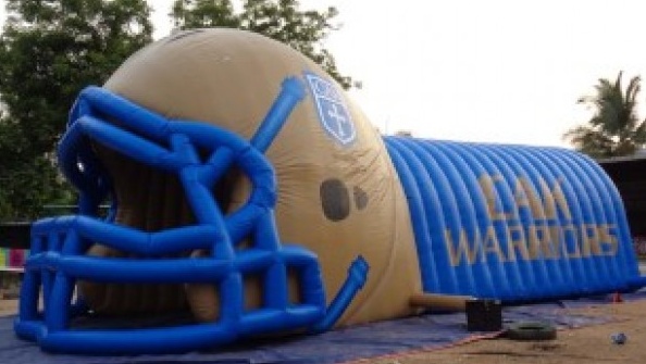 Light Yellow Football Cak Warriors Tunnel